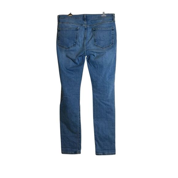 3 for $30! Amazon essentials light wash skinny jeans - Picture 7 of 9